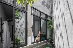 Thiết kế sáng tạo giúp nhà cấp 4 nhỏ hẹp có hồ bơi gây 'sốt' của vợ chồng Đồng Nai