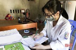 Cùng cô học trò nghèo Hà Tĩnh viết tiếp giấc mơ 'blouse trắng'