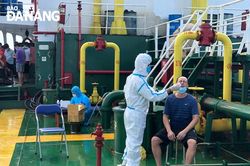 Kiểm soát chặt tàu thuyền neo đậu tại vịnh Đà Nẵng