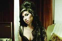 36 ngày trước khi mất, Amy Winehouse không có một bữa ăn tử tế