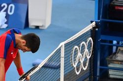 Thất bại nối tiếp thất bại, Novak Djokovic trắng tay rời Olympic Tokyo