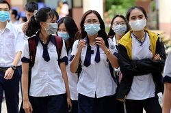 Được hỏi điểm thi tốt nghiệp, hội sĩ tử 2k3 có cách khoe siêu chất thế này đây!