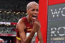 Kỷ lục thế giới tồn tại 26 năm bị phá sâu ở Olympic