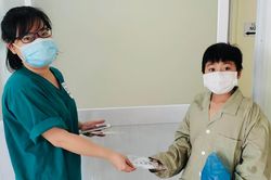 Thêm 10 người từng nguy kịch do Covid-19 tại TP.HCM xuất viện