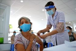 Điều chỉnh quy trình tiêm vaccine phòng COVID-19 phù hợp với tình hình thực tiễn