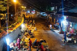 Bác bỏ thông tin phong tỏa chợ Long Biên vì liên quan đến ca nhiễm SARS-CoV-2
