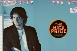 Album 'Sob Rock' của John Mayer: Một thứ 'nhảm nhí' tuyệt trần