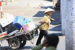Hỗ trợ lao động tự do: Cần chính sách tiếp cận mang tính đại chúng