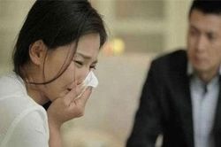 Thấy vợ đau bụng quằn quại sau đêm tân hôn, chồng vội đưa đi khám, không ngờ lại được bác sĩ tiết lộ 1 sự thật khó tin