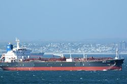 Tàu Israel bị tấn công, Anh, Mỹ sẽ đáp trả Iran?