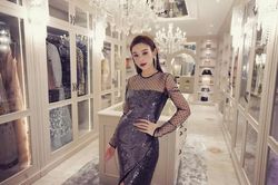 Bên trong biệt thự mới xa hoa có cả sân golf của Huyền Baby