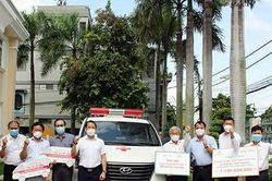 Doanh nghiệp tặng 2 xe cứu thương và 10 ngàn bộ test nhanh cho tỉnh Đồng Nai