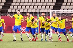 Bóng đá nam Olympic 2020: Brazil, Tây Ban Nha lết vào chung kết