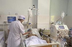 Khánh Hòa: Hai thanh niên nguy kịch vì uống rượu tự pha