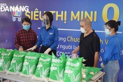 Cùng vượt qua khó khăn