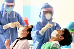 Xét nghiệm, tiêm vaccine COVID-19 cho thí sinh để kỳ thi tốt nghiệp THPT đợt 2 an toàn