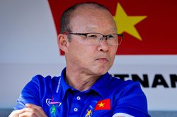 Nhà môi giới Fabio: 'HLV Park hãy tiếp tục với bóng đá Việt Nam'