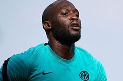 Xiêu lòng trước Chelsea, Lukaku đòi rời Inter