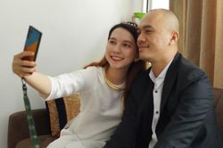 Độc đáo lễ cưới online với 30 người ở 3 miền tham dự