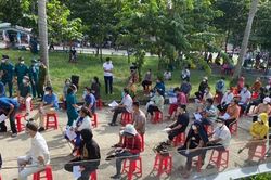 Sở Y tế Bình Dương chỉ đạo khẩn dừng ngay việc test nhanh và thu phí người tiêm vắc xin