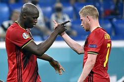 De Bruyne thất vọng Lukaku trở lại Chelsea