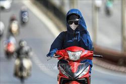 Nắng nóng gay gắt đề phòng nguy cơ cháy rừng, người dân đề phòng sốc nhiệt