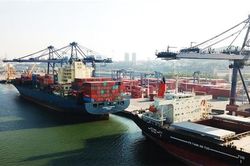 Quảng Ninh đẩy mạnh phòng chống dịch trong thương mại và xuất nhập khẩu