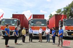 Tỉnh Đồng Nai tiếp nhận 100 tấn hàng hóa do Nhân dân Thanh Hóa ủng hộ
