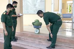 Đề cao dân chủ trên ba mặt công tác
