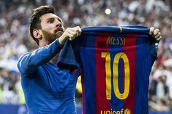 Messi ra đi, ai sẽ mặc áo số 10 ở Barca?