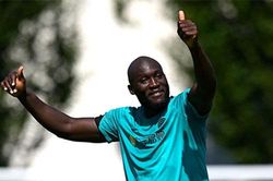 Người đại diện úp mở lý do Lukaku muốn tái hợp Chelsea
