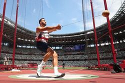 VĐV Anh thất nghiệp, rao bán quà tặng Olympic Tokyo 2020