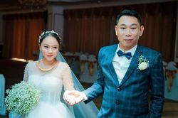 Cô gái yêu và cưới CSGT từng xử phạt mình