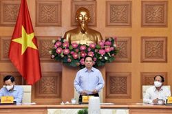 Thủ tướng: Chính phủ thấu hiểu những khó khăn chồng chất khó khăn của các doanh nghiệp