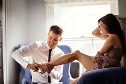 Trở về nhà sau chuyến công tác xa và sự thật đau lòng không người chồng nào muốn nhìn thấy