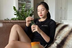 Kỳ Duyên bị chê phản cảm khi chụp ảnh trên sofa, fan tò mò: 'Không mặc quần à'?