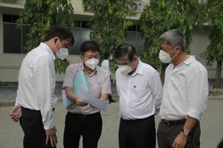 Lập 4 trung tâm hồi sức COVID-19 trong 1 tuần: Phép màu từ nỗ lực không mệt mỏi