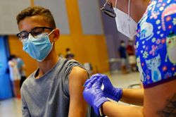 Moderna xem xét thử nghiệm vaccine Covid-19 trên trẻ em