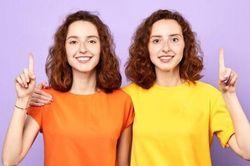 Anh chị em sinh đôi giống hệt nhau, liệu dấu vân tay có giống hệt nhau?