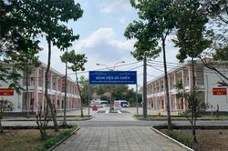 Người mắc COVID-19 khỏi bệnh tình nguyện ở lại hỗ trợ bệnh viện