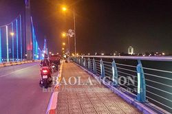 Nguy cơ mất an toàn giao thông do dừng đỗ trên cầu 17-10Tin khácNỗ lực vì nạn nhân chất độc da camTruyền nhiệt huyết giữ gìn di sản then cho thế hệ trẻ