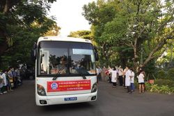 Chi viện nhân lực, vật tư y tế cấp cứu bệnh nhân COVID-19 nặng tại TP.HCM