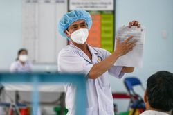 Chọn người tiêm thử nghiệm vaccine Covivac giai đoạn 2