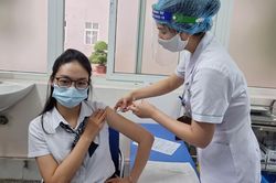 Hoãn tiêm chủng COVID-19 với 3 trường hợp