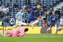 Chelsea mới là đội thống trị bóng đá Anh