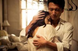 Nếu có những dấu hiệu này, hãy từ bỏ ngay vì bạn đang phụ thuộc quá nhiều vào chàng!