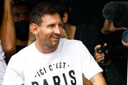 Messi đến Pháp, gia nhập PSG
