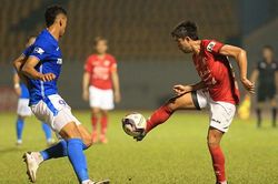 Lee Nguyễn và ngoại binh đồng loạt rời V-League