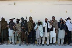 Thêm nhiều vùng của Afghanistan rơi vào tay phiến quân Taliban