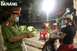 Đêm trắng tại chốt kiểm soát dịch